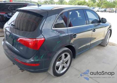 2010 Audi Q5 3.2 Premium z USA, uszkodzony, nr VIN WA1LKAFP4AA017942